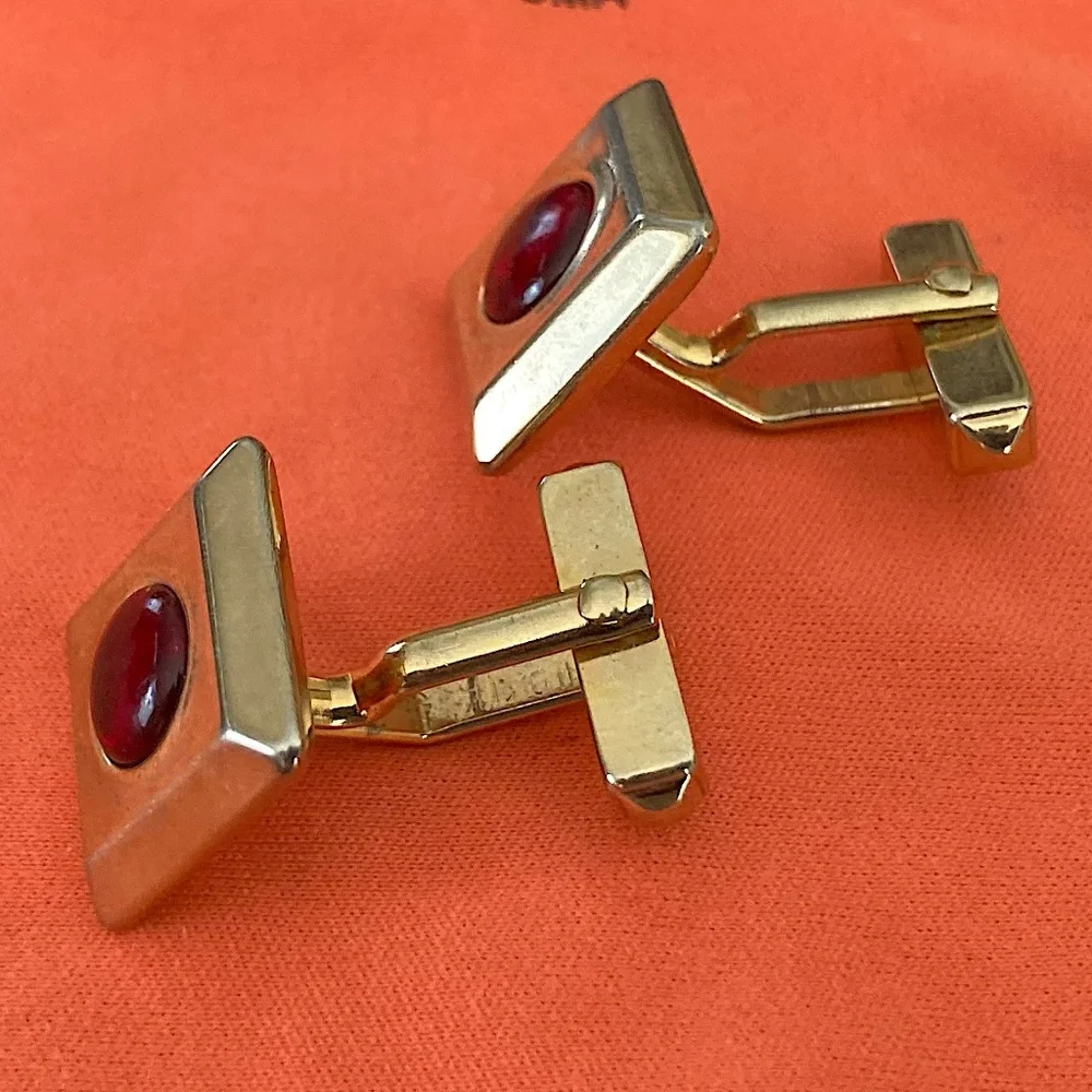 1954 Swank Gold & Red stone Cuff-Links
